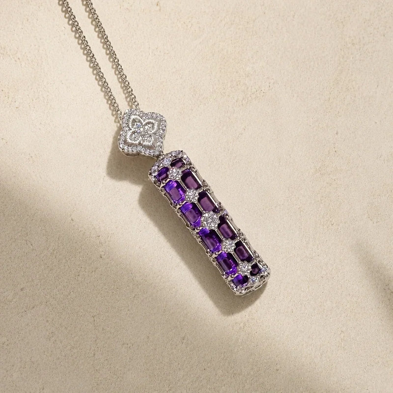 Arnthia | Channel-Inspired Bar Pendant Necklace