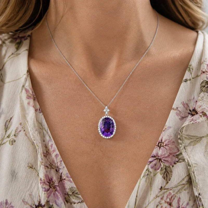 Lassica | Elegant Halo Solitaire Pendant Necklace