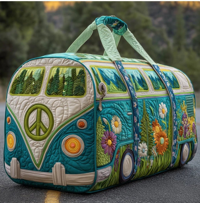 Lippy | Quilted Travel Duffle Bag