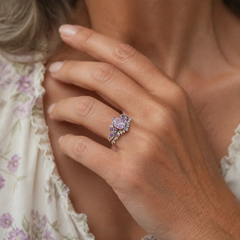 Rulvia | Silver Ring with Oval Cut Gemstone