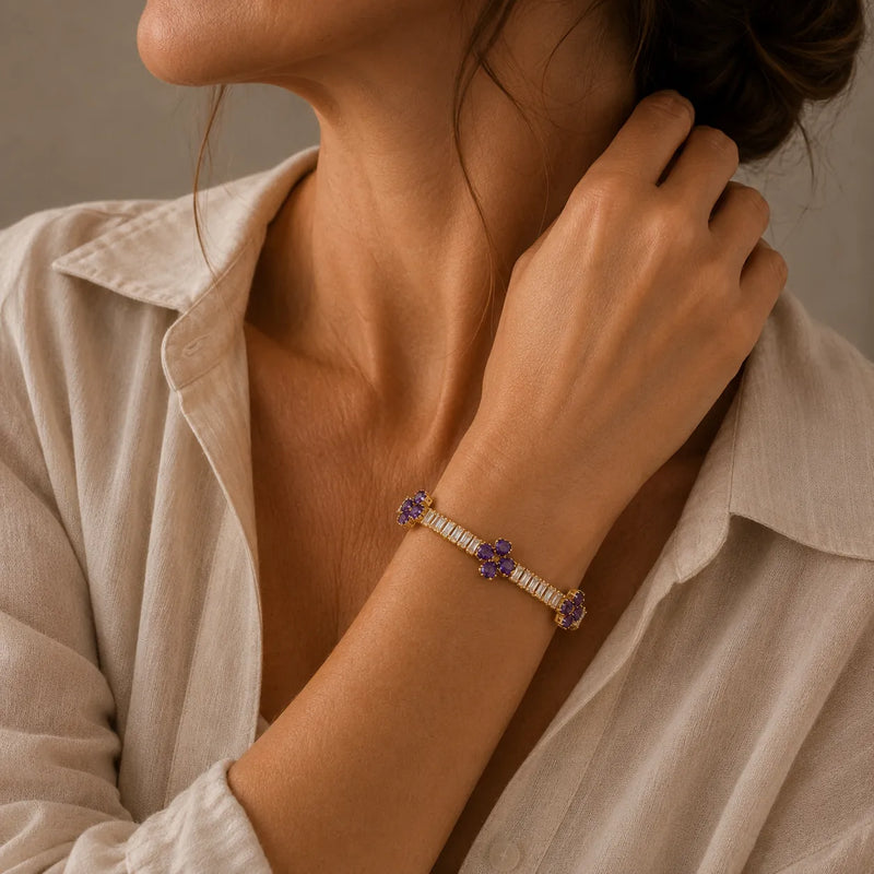 Gltie | Gold Bracelet with Clover Amethyst Charm